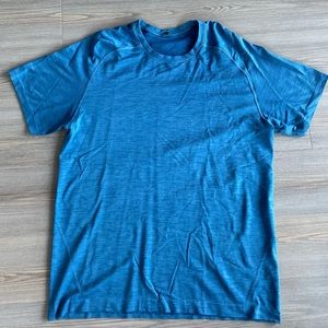 Lululemon mens tee shirt blue size large